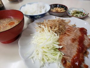 スイフンガのB定食(豚テキ)