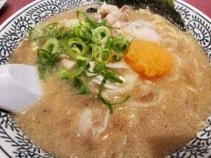 丸原商店の熟成醤油ラーメン、肉そば