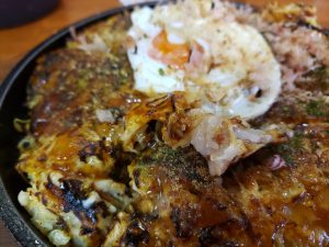 若宮のてっぱん食房えんでミックスお好み焼き