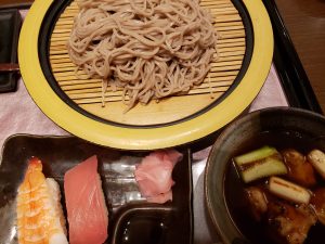 かんざしで炭焼鶏つけそば寿司セット