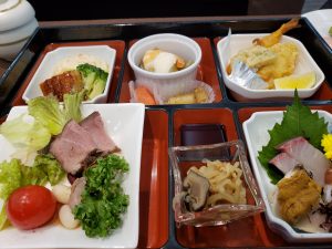 きょうはオリエンタルホテルで豪華なお弁当