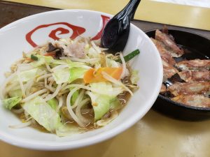 黒崎鉄なべでチャンポンと餃子、極細麺でほんと旨いなぁ
