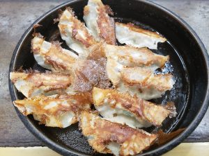 黒崎鉄鍋の餃子とチャンポン