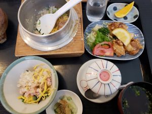 寿司万で釜飯ランチ、ミックス