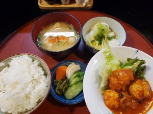 本町のじゃらんで定食