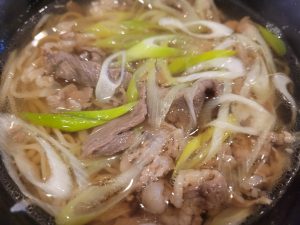そば処にい島で、肉そば