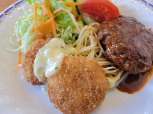 きのうの昼御飯アップルのAランチ