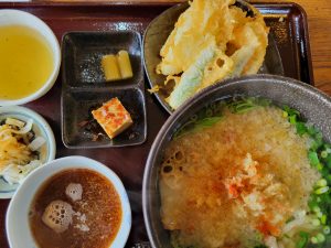 大福でうどん定食