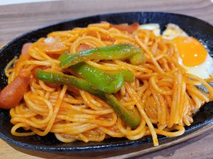 庄内ハーモニーのCafe Restaurant DenDenでイタリアンスパゲッティ