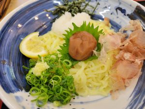 久しぶりに長政、梅おろしぶっかけうどんだよ😃