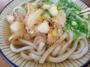 ぶんの歯科の帰りに恵比寿で下足天うどん🍜