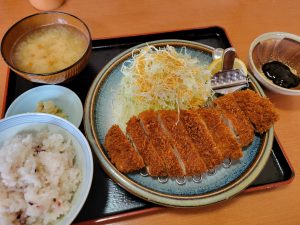 うめーやで黒豚ロース定食