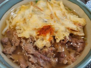 一休うどんで、肉ゴボ天うどん🍜