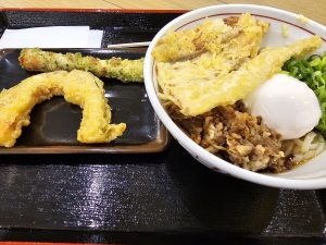 久しぶりに来ました能古うどん、肉玉ごぼううどん🍜だよ☺️