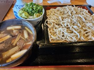 やま志で鴨せいろ蕎麦