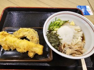 ゆめタウンの能古うどんで、おろしぶっかけうどん🍜