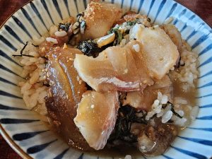 福津の吉田屋で鯛茶漬だよ☺️